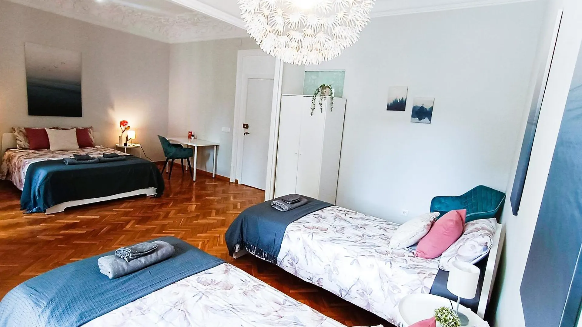 Hostel Barcelona Rooms - Pau Claris